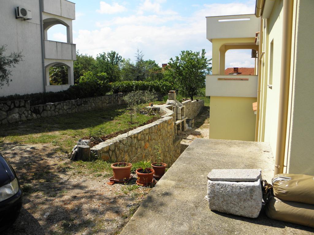 Apartments Njivice Bajcic Εξωτερικό φωτογραφία
