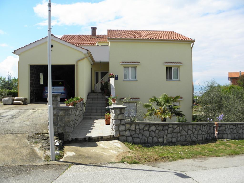 Apartments Njivice Bajcic Εξωτερικό φωτογραφία