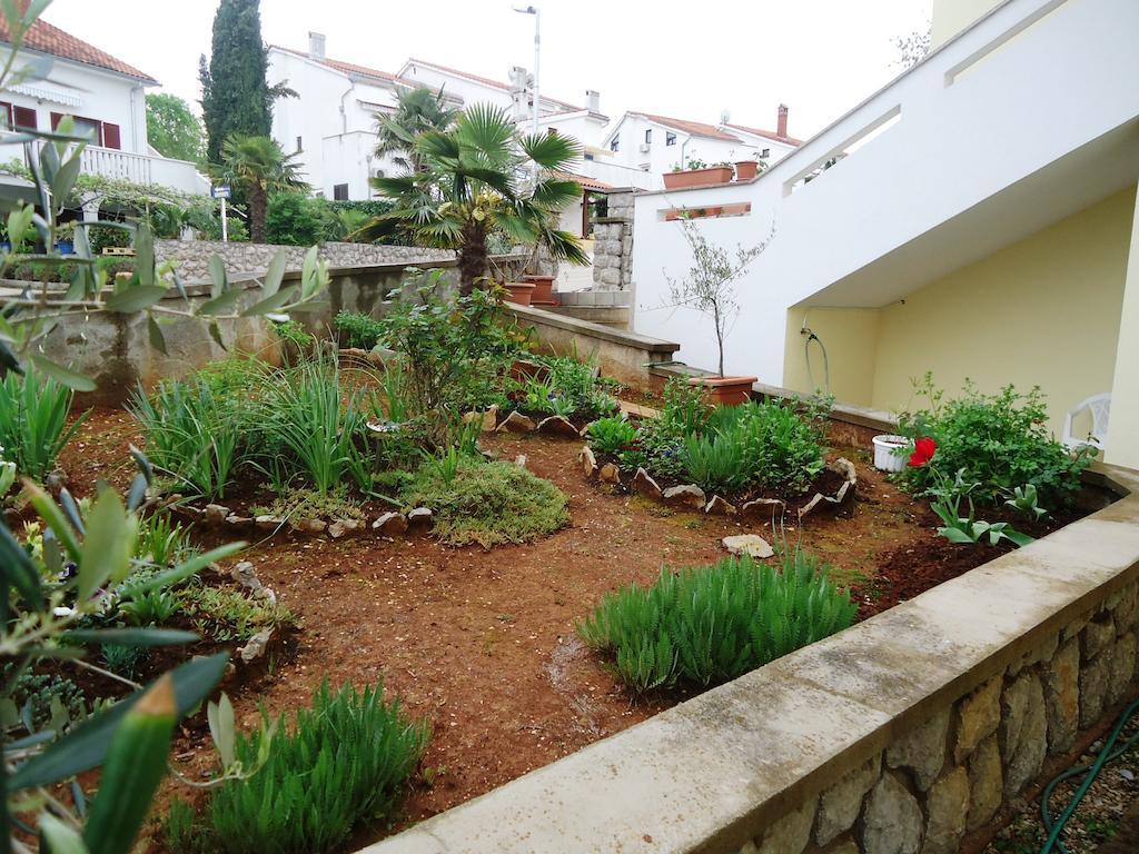 Apartments Njivice Bajcic Εξωτερικό φωτογραφία
